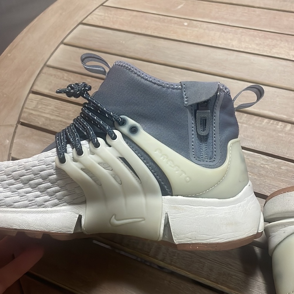 Nike Air Presto Women’s Size 8 Grey High Top - Picture 8 of 8